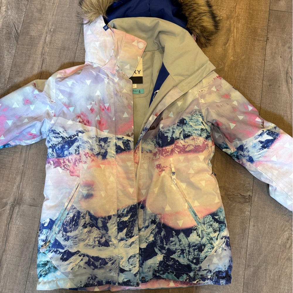 Roxy Women's Pink and Blue Ski Jacket with Faux Fur Hood - Picture 4 of 5